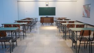 Entenda agora porque as grades de isolamento e proteção são imprescindíveis em um ambiente escolar. Confira!