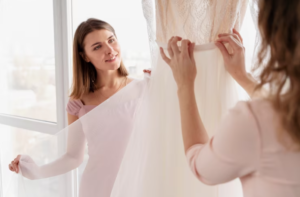 Confira no conteúdo a seguir como acertar no vestido de noiva para casamento civil. Leia para mais informações.