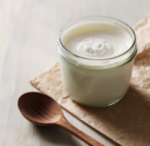 Ingrediente bastante comum em toda a gastronomia brasileira, o creme de leite possui muitos benefícios para o corpo humano; confira alguns!