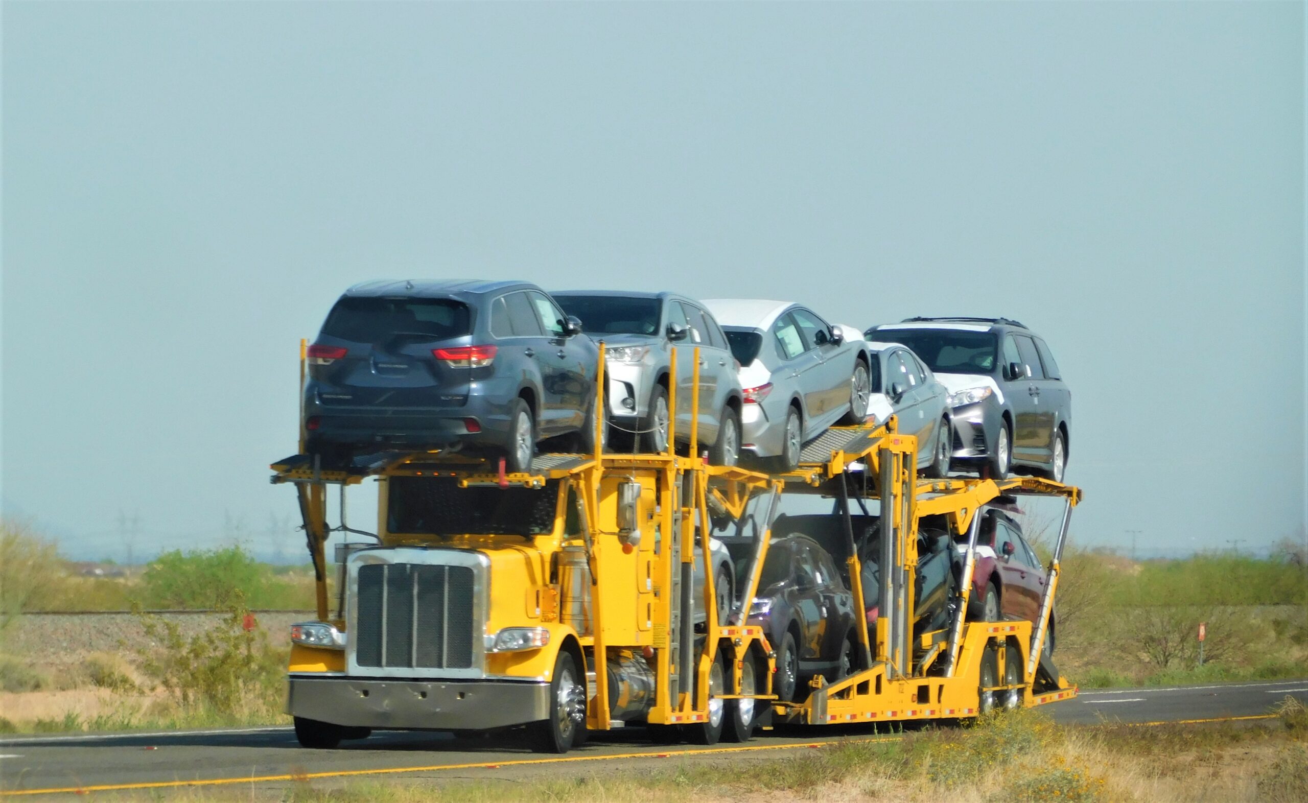 caminhão para transporte de veículos